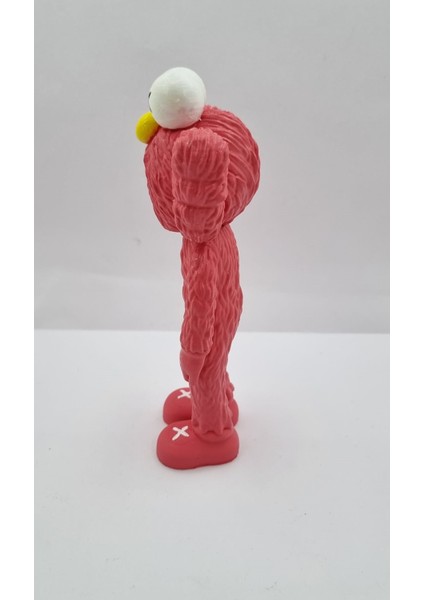 Pink Furry Kaws modelleri