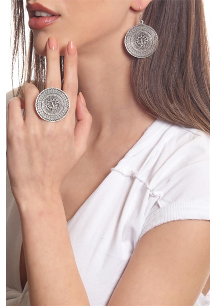 Kadın Antik Gümüş Kaplama Sallantılı Model Hayat Ağacı Baskılı Küpe&yüzük Set fiyatları