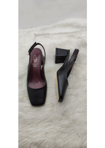 Çiğdem Deri Küt Burun Siyah Arkası Açık Kalın Ökçe Ayakkabı - Siyah - 37 - ST02579-13053