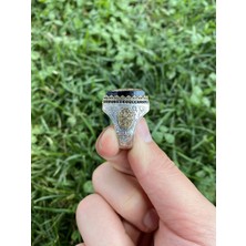 Takılingo 925 Ayar Gümüş Hasbi Allah Yazılı Kehribar Taşlı Erkek Yüzük