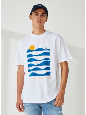 Denim Trip Regular Fit Dalga Baskılı Beyaz Erkek T-Shirt