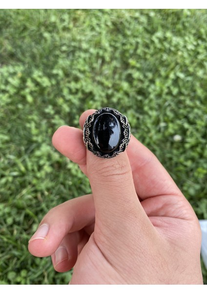 925 Ayar Gümüş Oval Siyah Oniks Taşlı Zirkon Detaylı Erkek Yüzük fırsatları