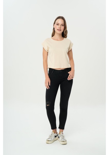 Naomi Siyah Yıpratmalı Paçası Kesikli Normal Bel Skinny Fit Jean Pantolon C 4526-053