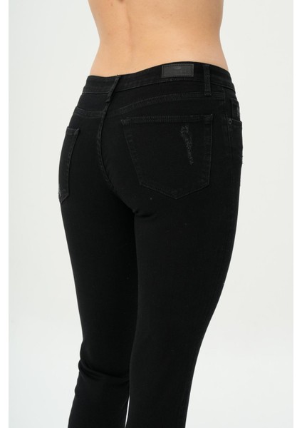 Naomi Siyah Yıpratmalı Paçası Kesikli Normal Bel Skinny Fit Jean Pantolon C 4526-053 indirimleri