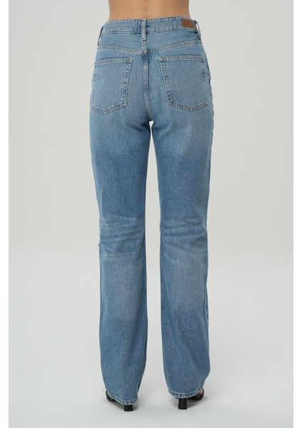 Orta Mavi Yüksek Bel Patı Düğmeli Dizi Yıpratmalı Straight Jean Pantolon C 4806-006 fırsatları