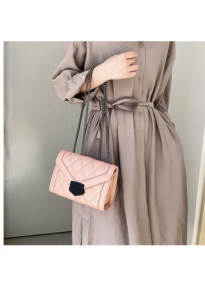 Kadın Küçük Kare Çanta Omuzdan Askili Çanta (Yurt Dışından) modelleri