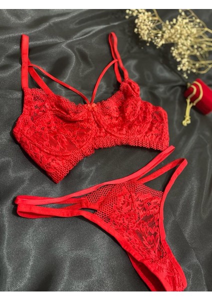 Kadın Kırmızı Kapsız Balenli Bralet Takımı