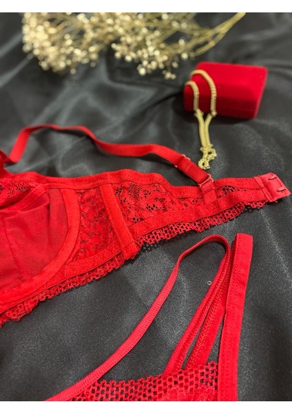 Kadın Kırmızı Kapsız Balenli Bralet Takımı fiyatları