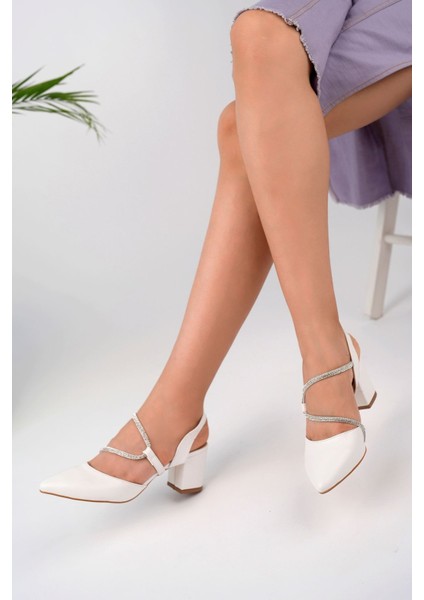 Sivri Kalıp Biyesi Taşlı Beyaz Kadın Stiletto modelleri