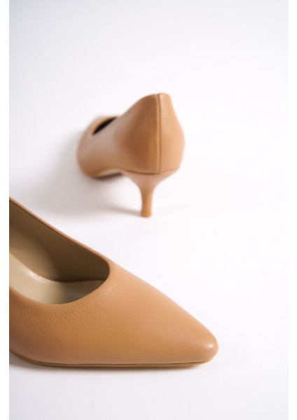 MBALM732BJ Hakiki Deri Bej 4 cm Kısa Topuklu Sivri Burun Kadın Stiletto&topuklu Ayakkabı