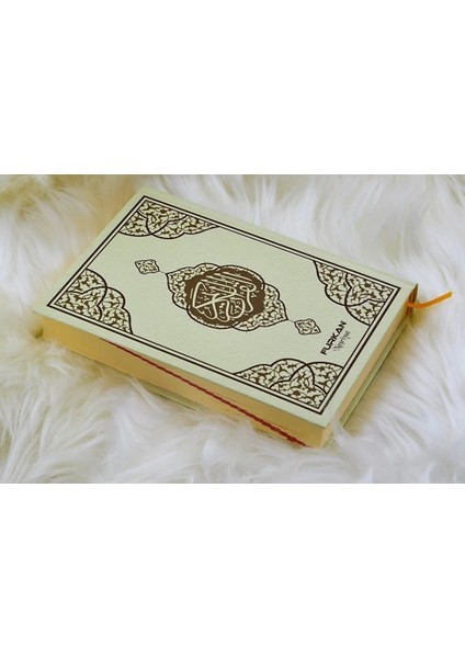 Orta Boy Krem Renkli Karekodlu Kuranı Kerim (24.5CMX17CM),SECCADE (67CMX122CM),99 Luk Tesbih Set