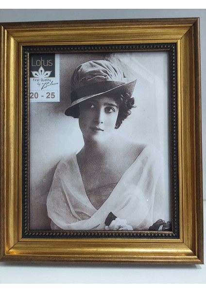 Ahşap Vintage Eskitme Çerçeve 20X25CM Ister Yatay Ister Dikey Kullanım Gold