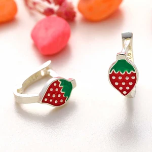 925 Gümüş Gümüş Çilek Çocuk Küpesi