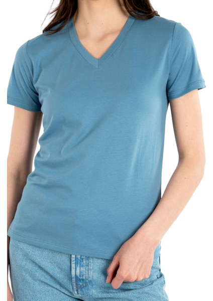 V Yaka Kısa Kollu Kadın T-Shirt