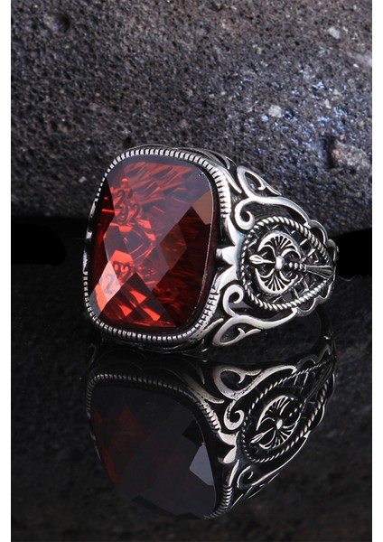 925 Ayar Gümüş Zirkon Taşlı Motif Desenli Model Yüzük