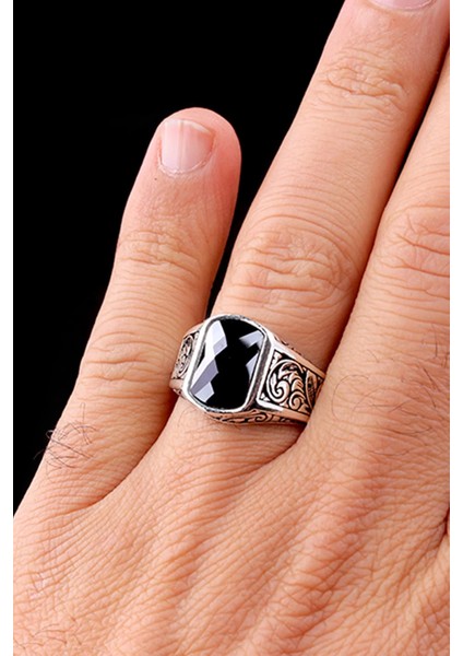 925 Ayar Gümüş Kalem Işlemeli Motif Zirkon Taşlı Erkek Yüzük Silver
