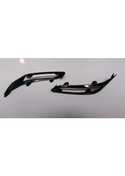 Parçabul Kapak Reflektör Auris 15-17 Arka Lh UNİ-KRFKTR-001