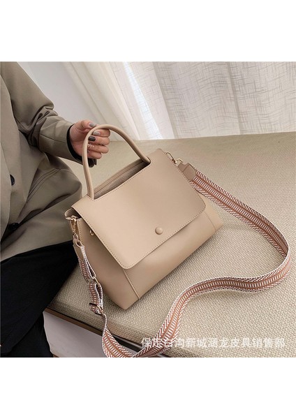 Sade ve Çok Yönlü Düz Renk Postacı Çantası (Yurt Dışından) modelleri