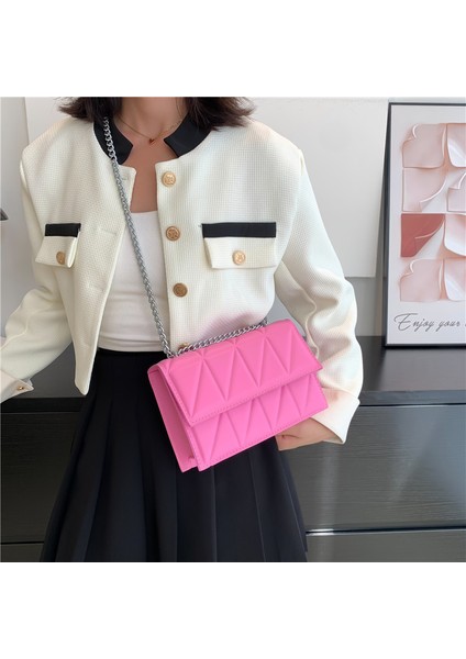 Trendy Moda Zincir Küçük Kare Çanta (Yurt Dışından) indirimleri