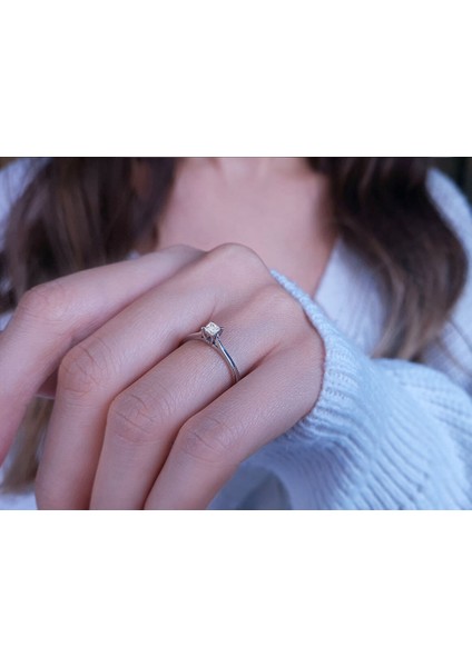 0,15 Karat Prenses Kesim Pırlanta Tektaş Yüzük 0441R0015 fırsatları