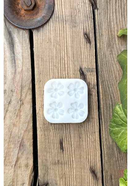 Silikon Mum Yapma Kalıbı 4'lü Set Dayanıklı Esnek Kokusuz Beş Yapraklı Yonca Çiçek Desen indirimleri