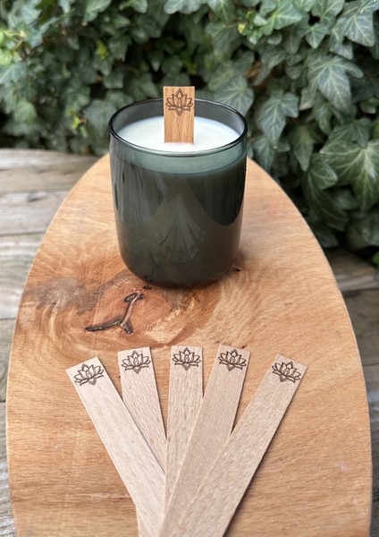 Ahşap Mum Fitili ( Lotus Çiçeği Desenli ) + Yapışkanlı Sehpa - 10 Adet modelleri