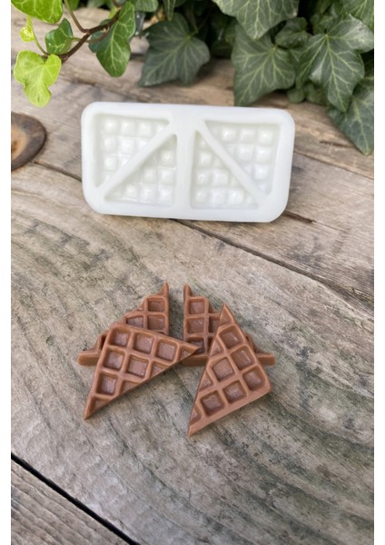 Silikon Waffle Dörtlü Mum Kalıbı Kokusuz 4 Adet 3,5 cm Boyutunda modelleri