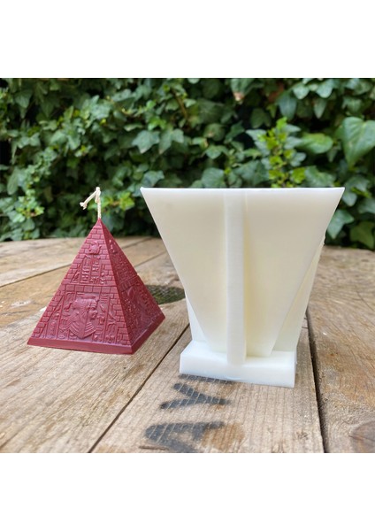 Piramit Mum Kalıbı 7X7X8 cm Orta ( Silikon )