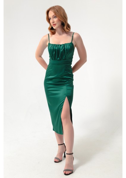 Kadın Zümrüt Yeşili Ince Askılı Yırtmaçlı Midi Saten Abiye Elbise fiyatları