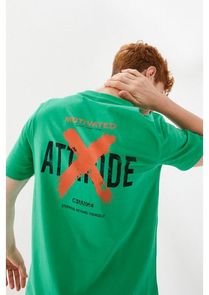 Attitude Motivated Baskılı Bisiklet Yaka Regular Fit Tişört Benetton Yeşili indirimleri