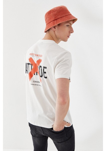 Attitude Motivated Baskılı Bisiklet Yaka Regular Fit Tişört Ekru fırsatları