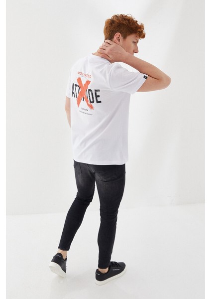 Attitude Motivated Baskılı Bisiklet Yaka Regular Fit Tişört Beyaz modelleri