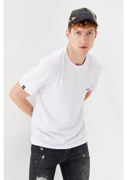 Göğüs Andmen Sırtı M+Rc Noir Baskılı Bisiklet Yaka Regular Fit Tişört Beyaz modelleri