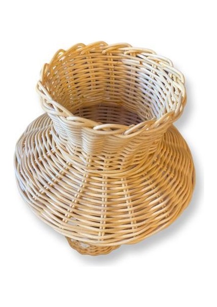 Rattan Vazo