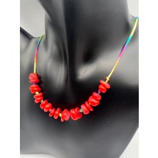 Gümüştel El Sanatları Kırmızı Sedef Doğal Taş Çocuk Kolyesi Asansörlü Kilit Sistemi