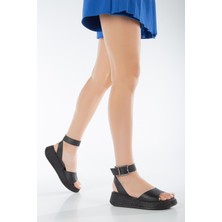 Munshoes Siyah Hakiki Deri Kadın Sandalet SK23Y501-SYH
