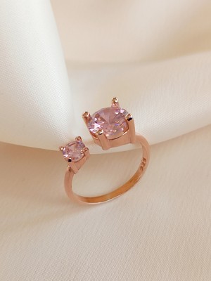 925 Ayar Gümüş Gold Rose Pembe Zirkon Tek Taş Ayarlı Trend Kadın Yüzük Sevgililer Günü Hediye