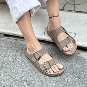 Tokyo Mantartaban Anatomik Süet Terlik