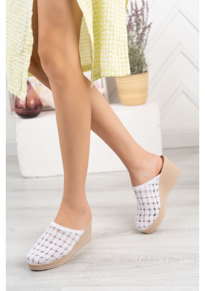 Dolgu Taban Ekose Örgü Burnu Kapalı Beyaz Kadın Terlik modelleri