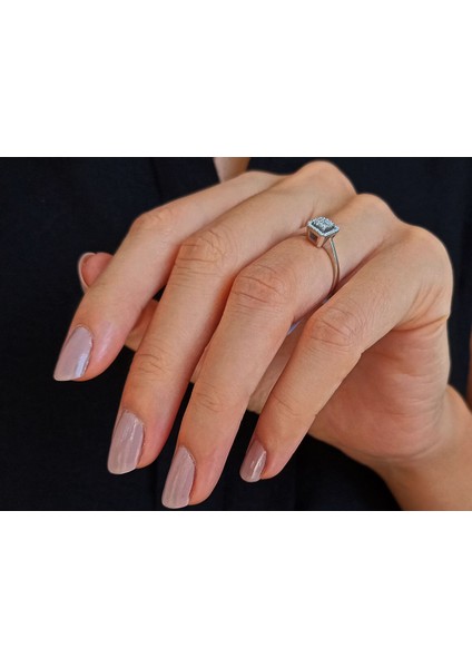 F Renk 0,15 Karat Baget Pırlanta Yüzük 0441R0051 indirimleri