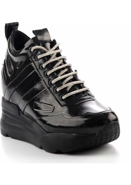 Siyah Kırışık Kadın Sneaker K01313500409
