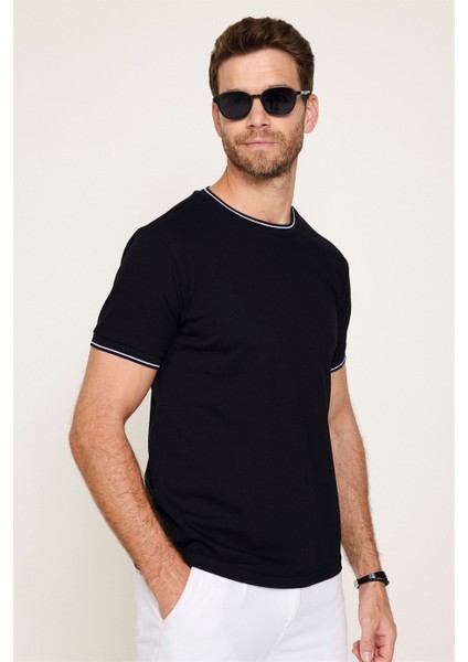 Erkek Bisiklet Yaka Slim Fit Pamuk Pike Siyahtişört