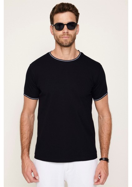 Erkek Bisiklet Yaka Slim Fit Pamuk Pike Siyahtişört