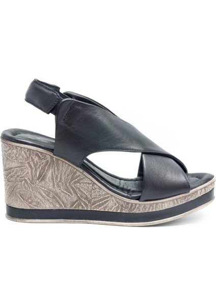 2015713Y Dolgu Topuk Deri Genç Kadın Sandalet fiyatları