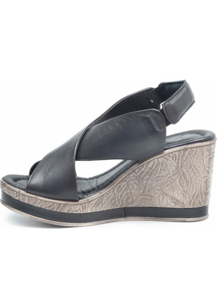 2015713Y Dolgu Topuk Deri Genç Kadın Sandalet modelleri