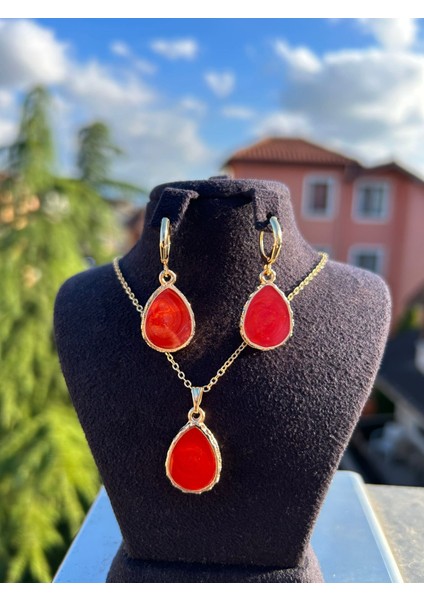 Kımızı Yuvarlak Taşlı Kolye Küpe Set
