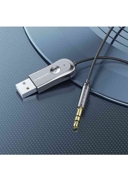 Araba ve Araç USB ve 3.5mm Aux Giriş Bluetooth 5.0 Adaptör Çevirici Arabanızda Müzik Dinleme Telefon Görüşmesi Yapabilme Bluetooth Bağlantıya Imkan Verir C44