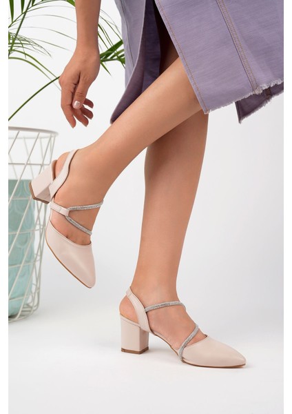 Sivri Kalıp Biyesi Taşlı Krem Kadın Stiletto fiyatları