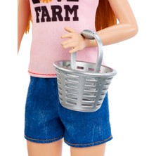 Barbie Tavuk Yetiştiricisi Bebek ve Oyun Seti - Kızıl Saçlı Bebek ve Tavuk Kümesi FXP15