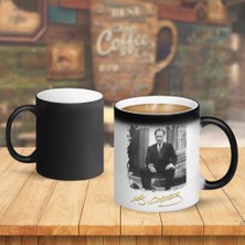 Asilmeydan Sandalyede Oturan Genç Kemal Atatürk Sihirli Kupa Bardak-Atatürk-s550